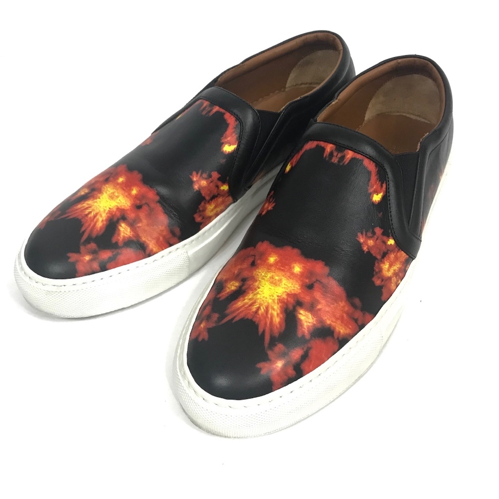 GIVENCHY Fire Flame Print Leather Slip-On Sneakers - Picture 2 of 8